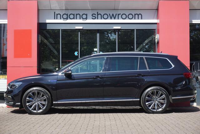 Volkswagen PASSAT Variant 1.4 TSI PHEV GTE Business | Panoramadak | Discover Media | Trekhaak | Camera | Standkachel | ACC | Virtual Cockpit |