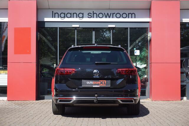 Volkswagen PASSAT Variant 1.4 TSI PHEV GTE Business | Panoramadak | Discover Media | Trekhaak | Camera | Standkachel | ACC | Virtual Cockpit |