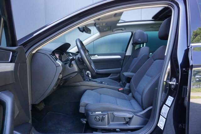 Volkswagen PASSAT Variant 1.4 TSI PHEV GTE Business | Panoramadak | Discover Media | Trekhaak | Camera | Standkachel | ACC | Virtual Cockpit |