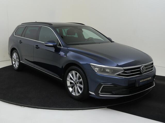 Volkswagen PASSAT Variant 1.4 TSI PHEV GTE Business | Parkeerassistent | Head-up display | 360 camera | LED matrix verlichting | Stoelverwarming voor en achter | Dodehoek detectie | Standkachel |