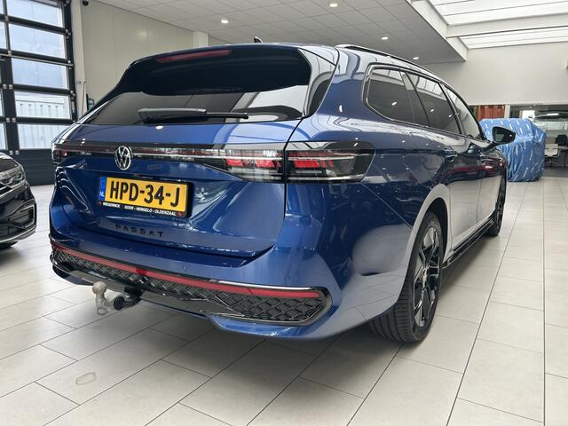 Volkswagen PASSAT 1.5 eHybrid R-Line Edition 272PK DSG black style, matrix led, tr