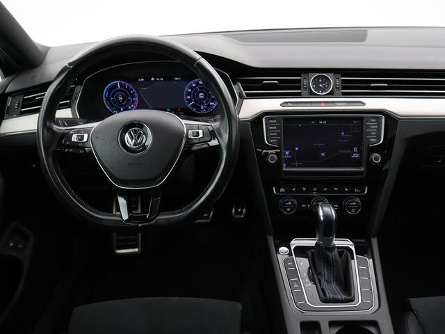 Volkswagen PASSAT Variant 1.4 TSI GTE 218 PK HIGHLINE AUT. + TREKHAAK | PANORAMA | VIRTUAL COCKPIT | CARPLAY | 18 INCH