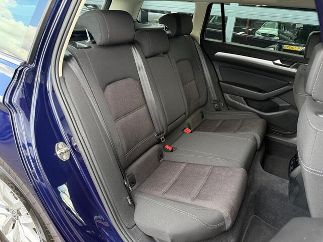 Volkswagen PASSAT Variant 1.4 TSI ACT Highline DSG Navi LED