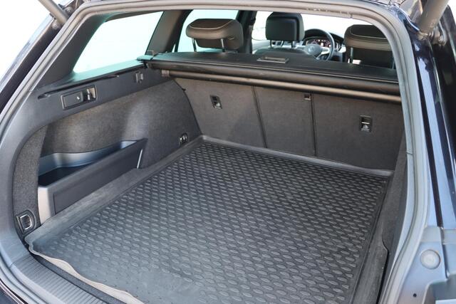 Volkswagen PASSAT Variant 1.4 TSI PHEV GTE Business 218pk DSG6