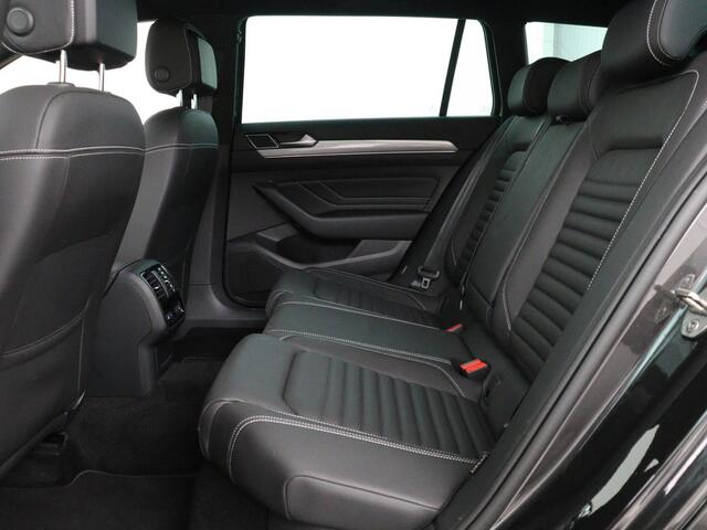 Volkswagen PASSAT 1.4 TSI PHEV GTE | Leder | Stoelverwarming | 360 camera | Matrix LED | Trekhaak | Carplay | Massage | Navigatie | Adaptive cruise | Achterbankverwarming