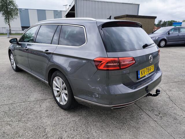 Volkswagen PASSAT Variant 1.4 TSI GTE Connected Series Plus - COMING SOON
