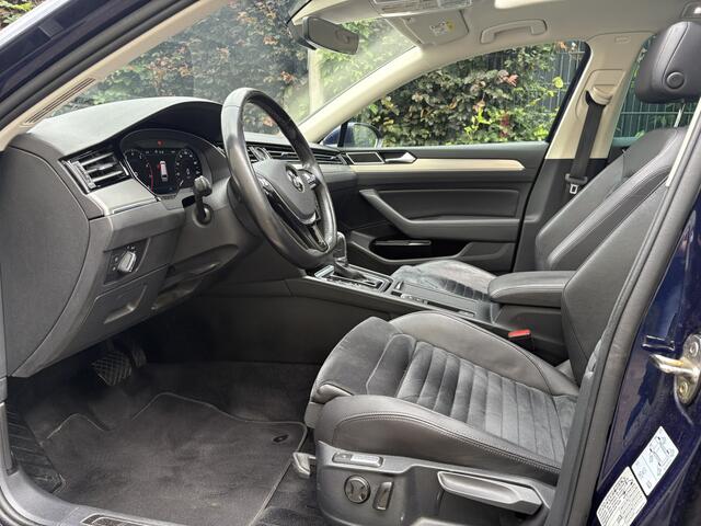 Volkswagen PASSAT Variant 1.8 TSI Business Edition R / AUTOMAAT / NAVI / PANORAMADAK