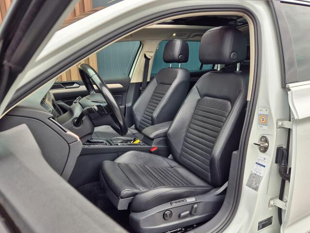 Volkswagen PASSAT Variant 1.4 TSI GTE Connected Series Plus | BTW | Pano | LED | Trekhaak | HUD | 360 camera