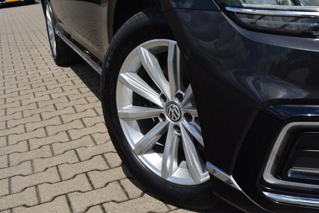 Volkswagen PASSAT Variant 1.4 TSI PHEV GTE Business | ACC | Camera | DAB |