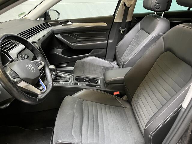 Volkswagen PASSAT Variant 1.4 TSI PHEV GTE Business / AUTOMAAT/ PANO/ ALCANTARA/ ELEKTR. TREKHAAK/ PARK. SENSOREN + CAMERA/ APP-CONNECT/ DIGITAL DASH/ KEYLESS/ CLIMA/ DAB/ ERGOCOMFORT/ NAVI