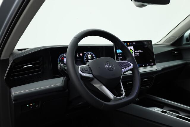 Volkswagen PASSAT Variant 1.5 eHybrid Business | Navi | Massage | Elek. Trekhaak | Keyless | Adapt. Cruise | Stoel- Stuurverw. |