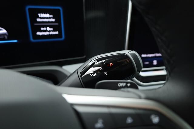 Volkswagen PASSAT Variant 1.5 eHybrid Business | Navi | Massage | Elek. Trekhaak | Keyless | Adapt. Cruise | Stoel- Stuurverw. |