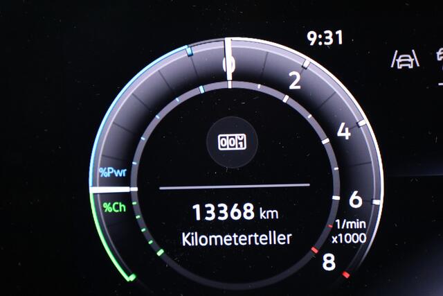 Volkswagen PASSAT Variant 1.5 eHybrid Business | Navi | Massage | Elek. Trekhaak | Keyless | Adapt. Cruise | Stoel- Stuurverw. |