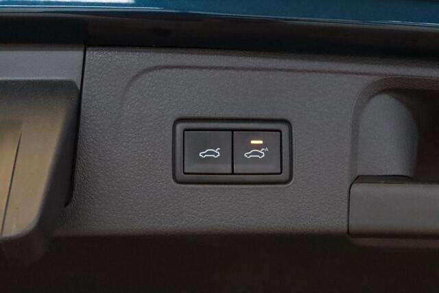 Volkswagen PASSAT Variant 1.5 TSI Business automaat 150PK | NAVI | CAMERA + PDC | ADAP CRUISE | TREKHAAK | VIRTUAL COCKPIT |