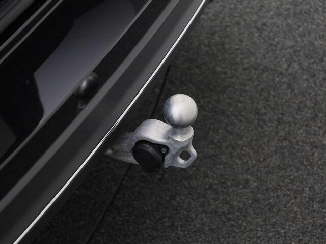 Volkswagen PASSAT Variant 1.5 eTsi 150pk DSG Business · Navigatie · Camera + Parkeersensoren · Stoelverwarming · Trekhaak ·