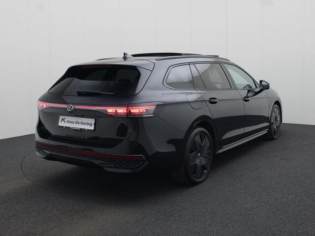 Volkswagen PASSAT Variant 1.5eHybrid 200kW/272PK R-Line DSG · Panoramadak · Navigatie · 360° Camera + Parkeersensoren · Garantie t/m 30-07-2029 of 100.000km