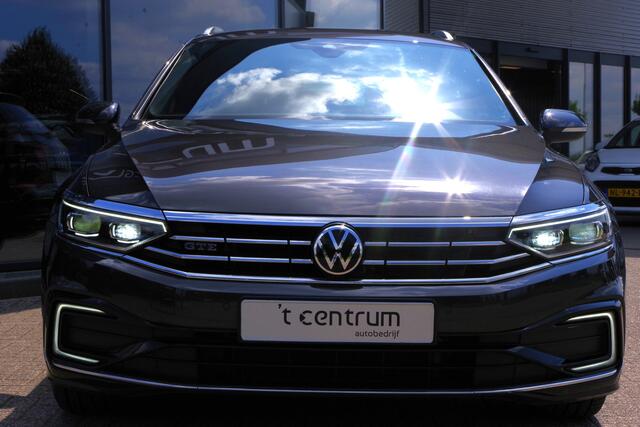 Volkswagen PASSAT Variant 1.4 TSI PHEV GTE 218 PK Business PHEV, Leder-Alcantara, Camera, Groot-Navi,