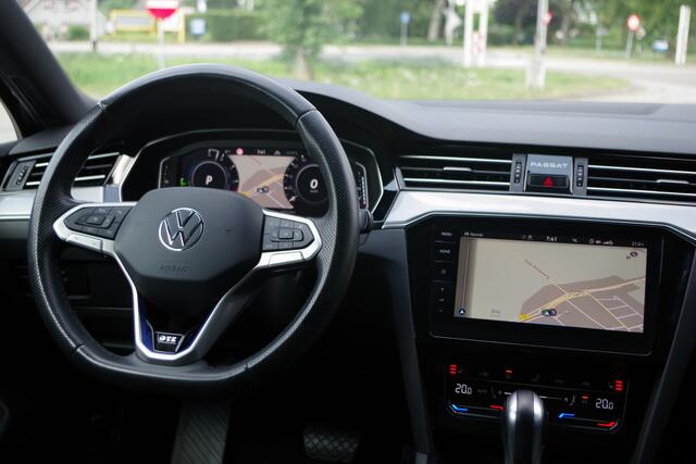Volkswagen PASSAT Variant 1.4 TSI PHEV GTE 218 PK Business PHEV, Leder-Alcantara, Camera, Groot-Navi,