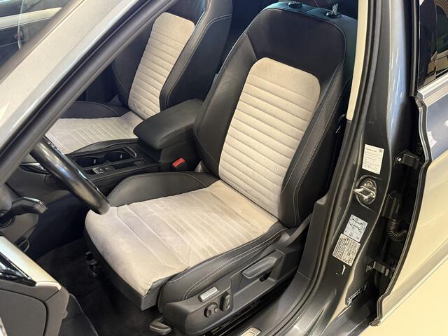 Volkswagen PASSAT Variant 1.4 TSI ACT Highline Automaat | Panoramadak | Adaptive cruise | Stoelverwarming | PDC V+A | LED
