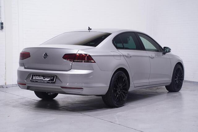 Volkswagen PASSAT 1.4 TSI Comfortline Business Clima Navi Led koplampen PDC v+a Virtual cockpit