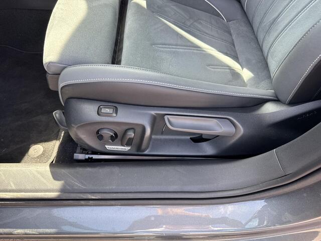 Volkswagen PASSAT Variant 1.5 eTSI Business | 150Pk | Automaat | ERGO Massage | DCC | ACC | Trekhaak | HeadUp Display |
