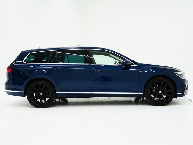 Volkswagen PASSAT Variant 1.4 TSI PHEV GTE R-Line | Panoramadak | Trehaak | Dynaudio | Massage | 360 | Head Up | Keyless