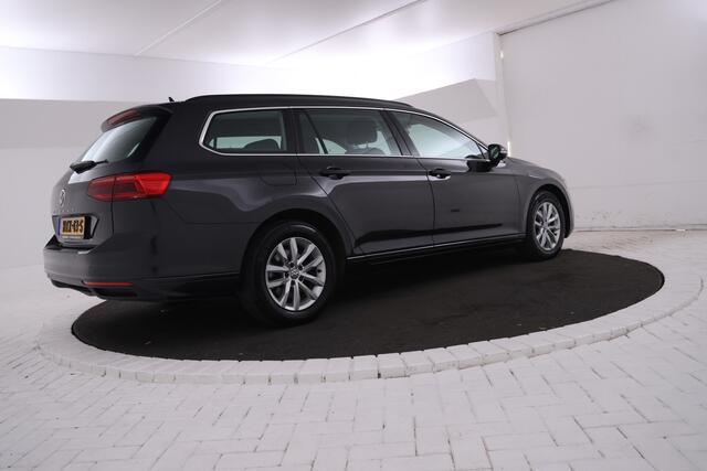 Volkswagen PASSAT Variant 1.6 TDI Comfort Business automaat, Navigatie, Trekhaak,