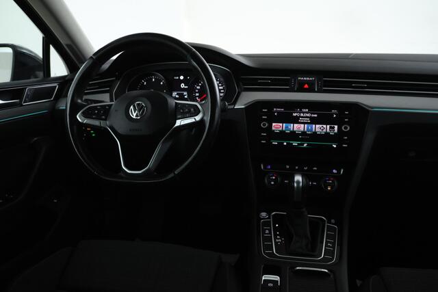 Volkswagen PASSAT Variant 1.6 TDI Comfort Business automaat, Navigatie, Trekhaak,