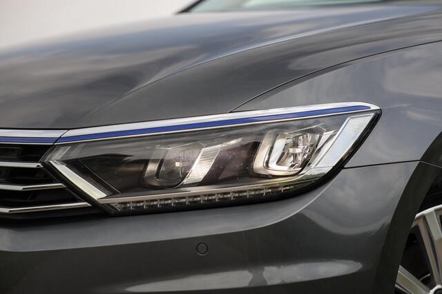Volkswagen PASSAT 1.4 TSI GTE ? LED ? Carplay ? Trekhaak