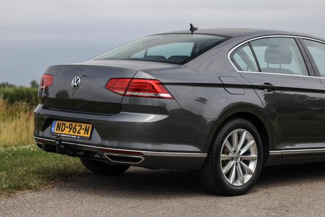 Volkswagen PASSAT 1.4 TSI GTE ? LED ? Carplay ? Trekhaak