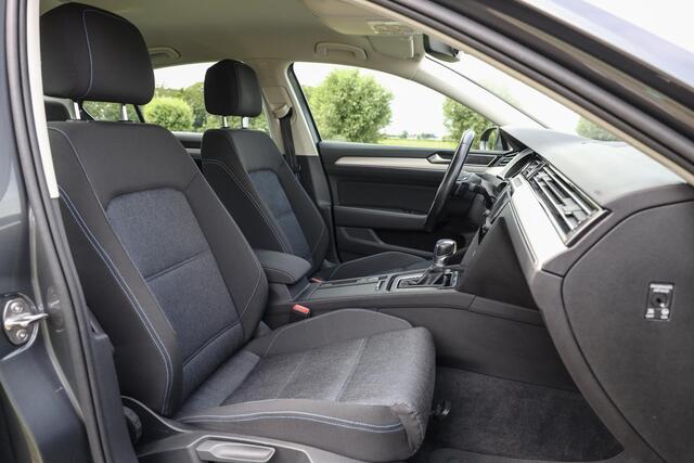 Volkswagen PASSAT 1.4 TSI GTE ? LED ? Carplay ? Trekhaak