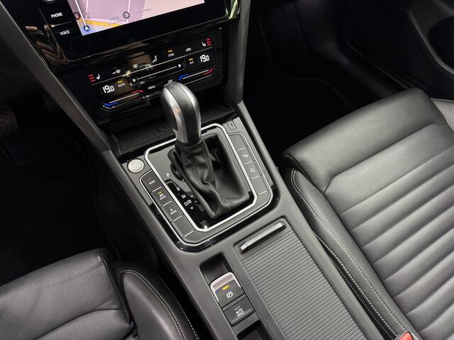 Volkswagen PASSAT Variant 1.4 TSI PHEV GTE / Leder / 360*camera / Trekhaak