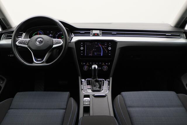 Volkswagen PASSAT Variant 1.4 TSI PHEV GTE Business