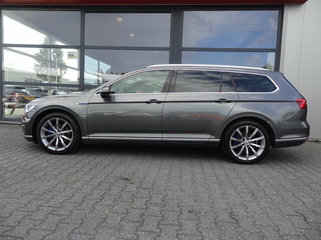 Volkswagen PASSAT Variant 1.4 TSI GTE | PANO | VOL LEDER | TREKHAAK | LMV |