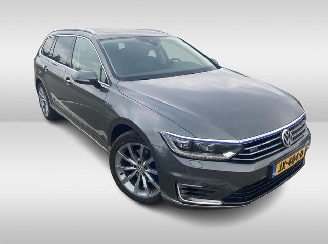 Volkswagen PASSAT Variant 1.4 TSI GTE Highline / Full option! / Trekhaak / Panoramadak / 360Camera / Virtual Cockpit / Camera / Leder / Navigatie / Cruise Control