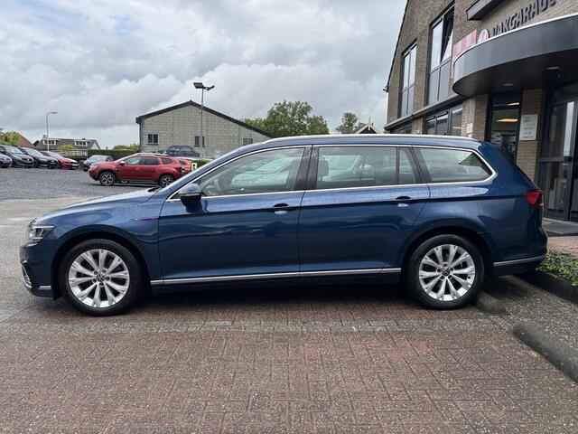 Volkswagen PASSAT Variant 1.4 TSI PHEV GTE Automaat Business Trekhaak / Panoramadak / Camera