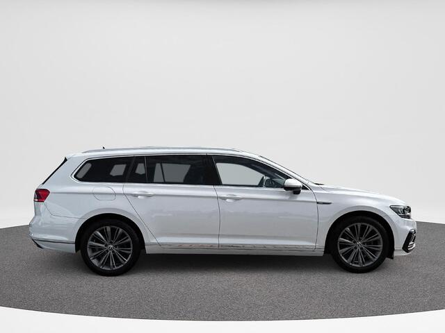Volkswagen PASSAT 1.4 TSI PHEV GTE Business | 218 pk | Trekhaak | LED | ACC | A-Camera | App Connect |