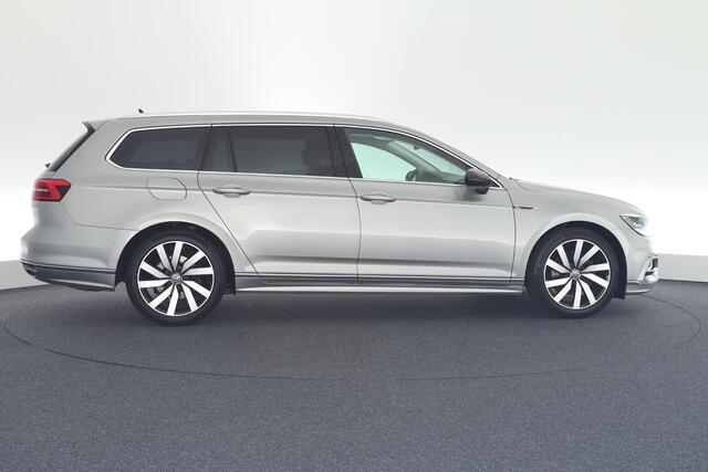 Volkswagen PASSAT Variant 1.4 TSI 150pk H6 ACT R-Line Highline Trekhaak Camera Led Stoelverwarming Virtual Cockpit Navigatie