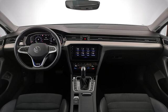 Volkswagen PASSAT Variant 1.4 TSI PHEV GTE Business | WORDT VERWACHT | Trekhaak | ERGO | Pano |