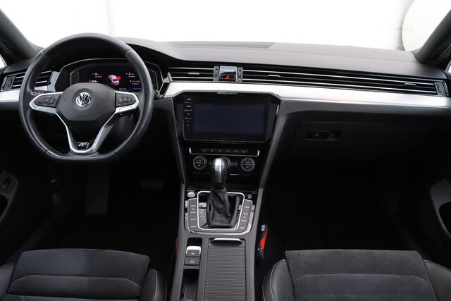 Volkswagen PASSAT 1.5 TSI Elegance Business R 150pk DSG7