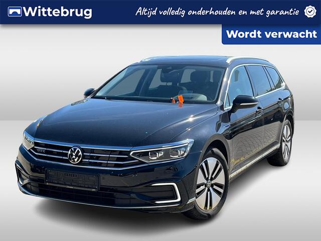 Volkswagen PASSAT Variant 1.4 TSI PHEV 218pk DSG GTE Business / Panoramadak / LED Koplampen / Virtual Cockpit Pro / Elek Achterklep / Half Leer / Camera / 17" LMV