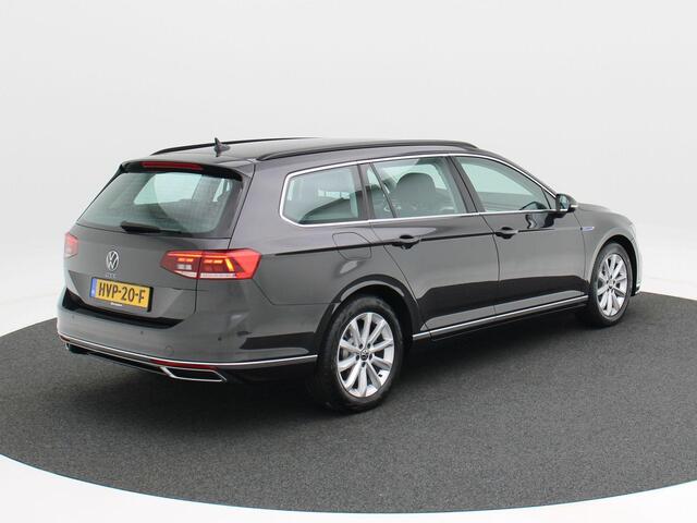 Volkswagen PASSAT Variant 1.4 TSi 218 Pk Automaat PHEV GTE Business | Carplay | Camera | Navigatiesysteem | Stoelverwarming | Adaptive Cruise | LED | Climate Control | 17 Inch | 87.766 Km