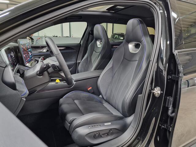 Volkswagen PASSAT Variant 1.5 eHybrid R-Line 272pk | Leren bekleding | Elek. Trekhaak | Stoelventilatie