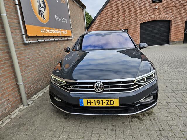 Volkswagen PASSAT Variant 1.5 TSI Elegance Business R
