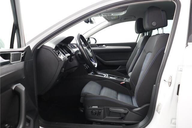 Volkswagen PASSAT Variant 1.4 TSI GTE Business DSG - 100% onderhouden | NAVI | DAB+ | Trekhaak - RIJKLAAR