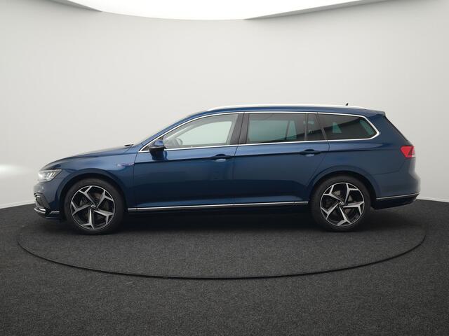 Volkswagen PASSAT Variant 1.4 TSI GTE Business Plug In Hybrid 218pk Dealer O.H PHEV | Panodak | Adaptive Cruise | Alcantara Sportstoelen Massage & Verwarmd | Lane Assist | Apple Carplay | Virtual | Navigatie | DAB |
