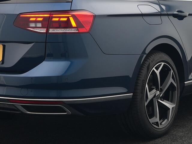 Volkswagen PASSAT Variant 1.4 TSI GTE Business Plug In Hybrid 218pk Dealer O.H PHEV | Panodak | Adaptive Cruise | Alcantara Sportstoelen Massage & Verwarmd | Lane Assist | Apple Carplay | Virtual | Navigatie | DAB |