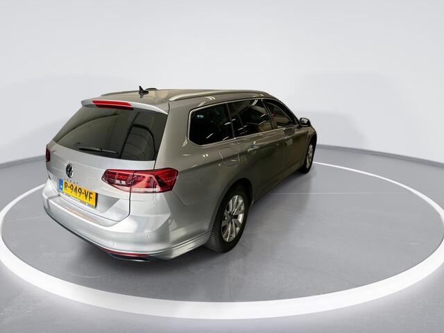 Volkswagen PASSAT Variant 1.5 Tsi 150pk DSG Business · Apple/Android Car Play · Camera · Navi · P-Sensoren · ACC · DAB · Virtual Cockpit · 16'' Inch · garantie t/m 30-11-2026 of 100.000km