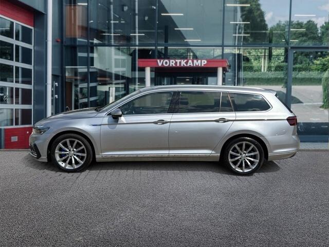 Volkswagen PASSAT 1.4 TSI DSG GTE PANO-DAK/360-CAMERA/DYNAUDIO/LEDER/NAVI/CARPLAY/ACC