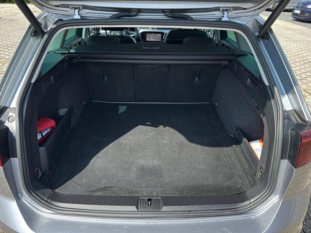 Volkswagen PASSAT 1.4 TSI DSG GTE PANO-DAK/360-CAMERA/DYNAUDIO/LEDER/NAVI/CARPLAY/ACC
